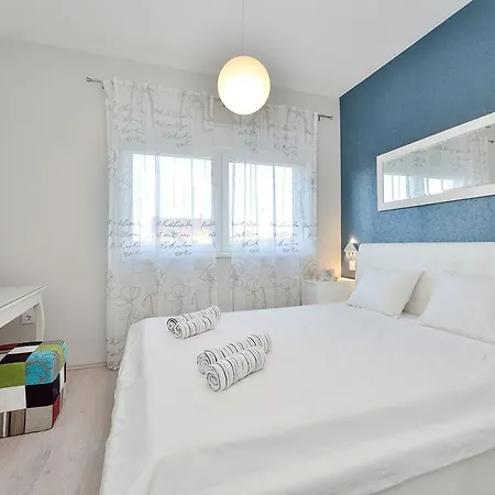 Luxury Marija Sukošan