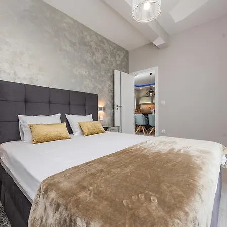 Luxury Marija Sukošan