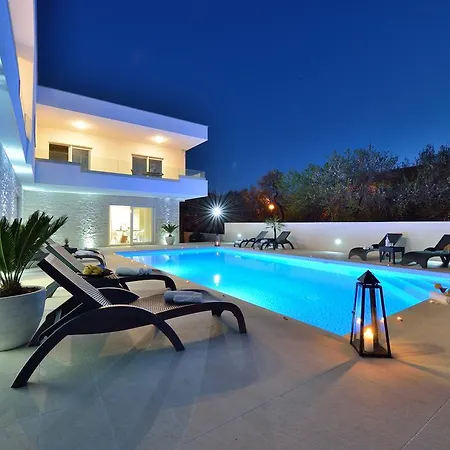 Luxury Marija Apartamento