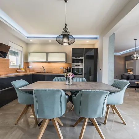 Διαμέρισμα Luxury Marija *