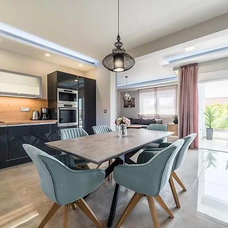 Luxury Marija