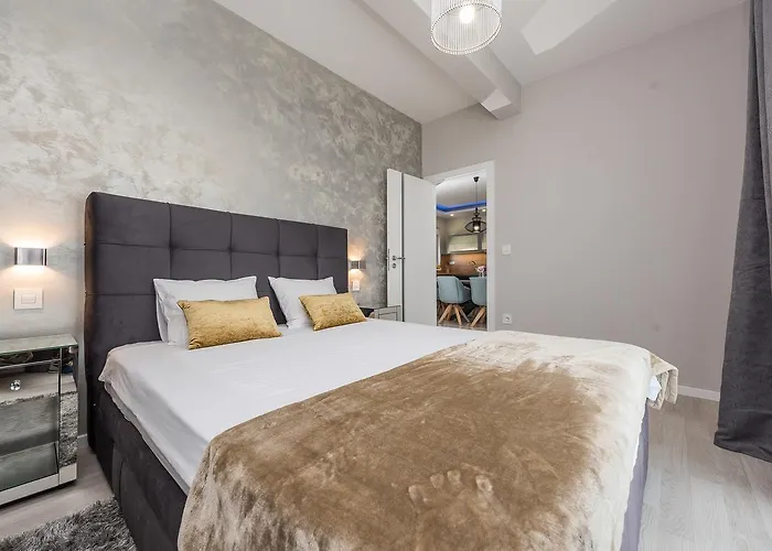 Luxury Marija Sukošan