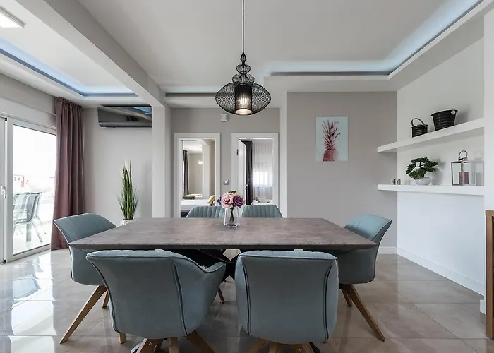 Luxury Marija Sukošan