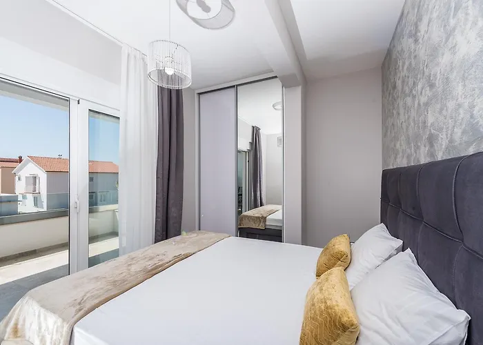 Luxury Marija 아파트 Sukošan